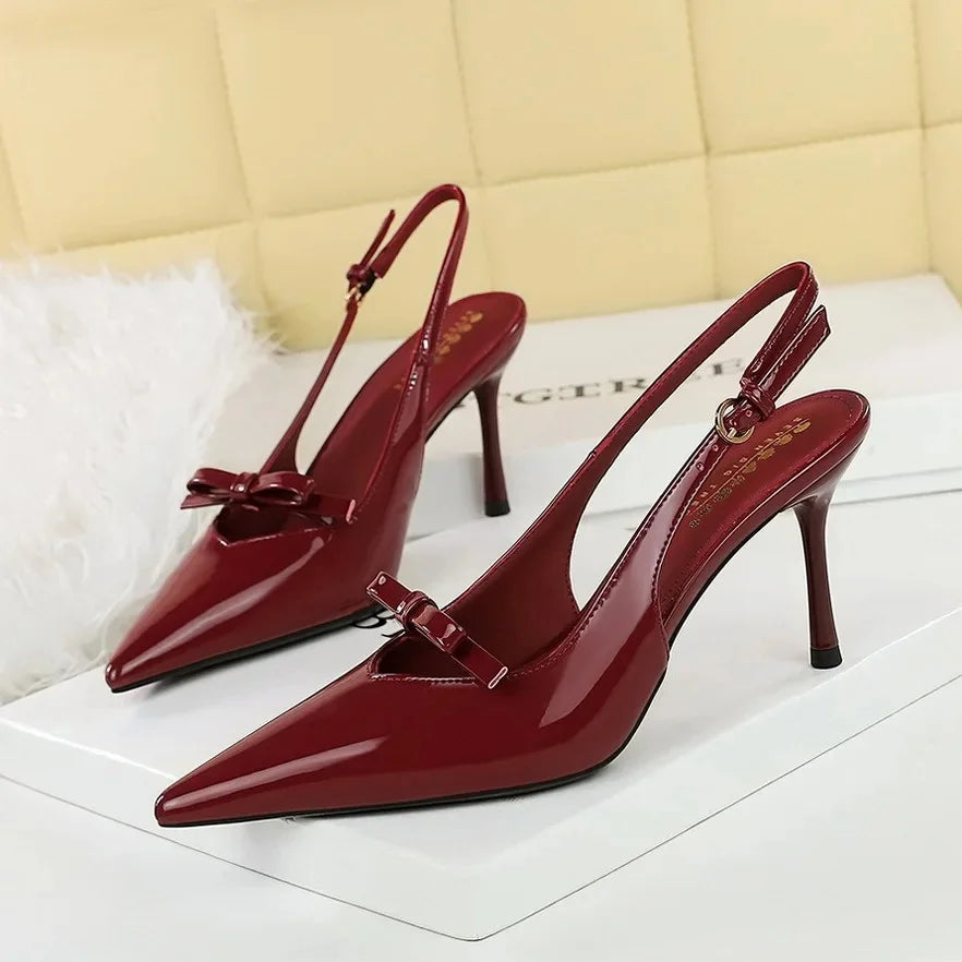 נעלי עקב סיכה