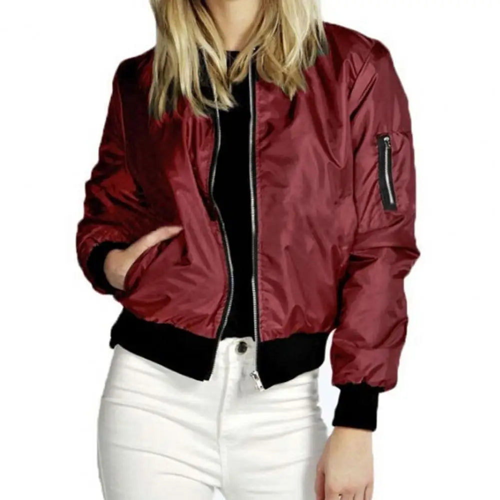 ELARA Jacket – כשסטייל ונוחות נפגשים ✨
