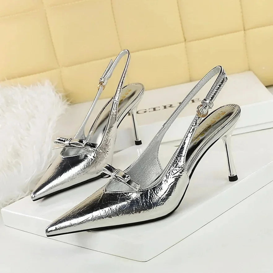 נעלי עקב סיכה