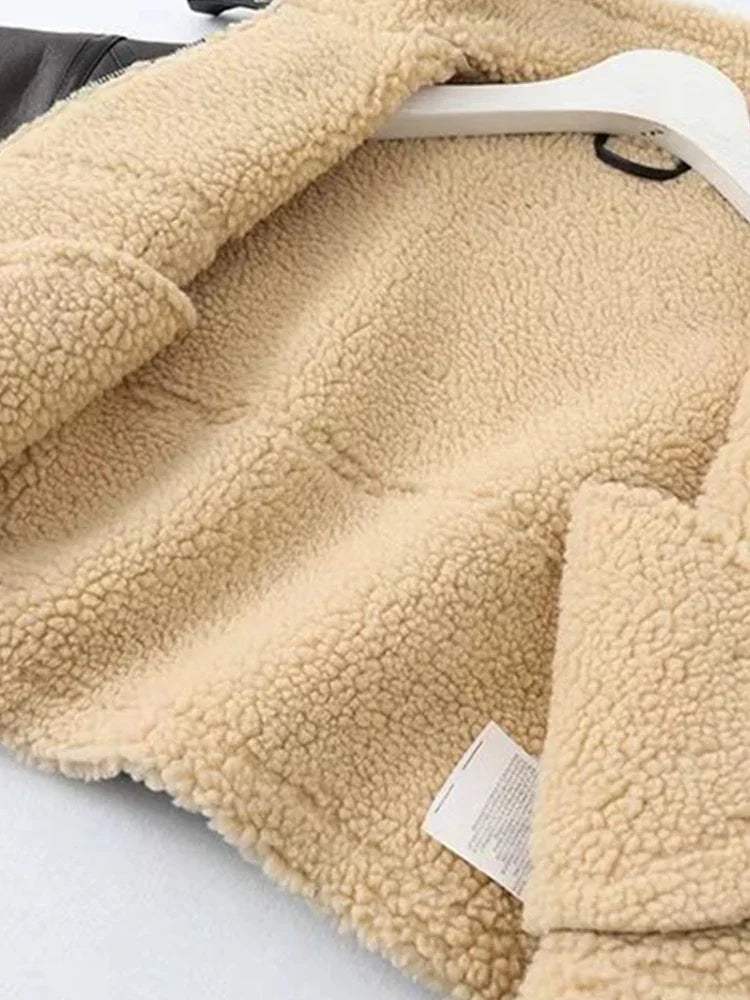 מעיל דמוי עור עם פרווה