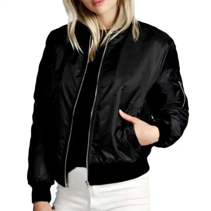 ELARA Jacket – כשסטייל ונוחות נפגשים ✨